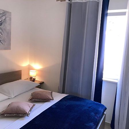 Apartament Helena Rogoznica  Zewnętrze zdjęcie